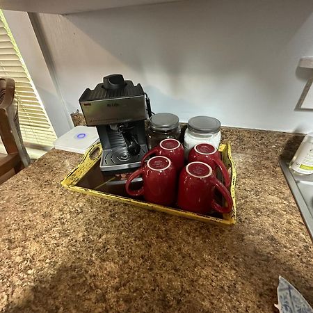 Private Home In Ocala With Fenced Yard, Piano, Central Location, Pets Welcome 외부 사진