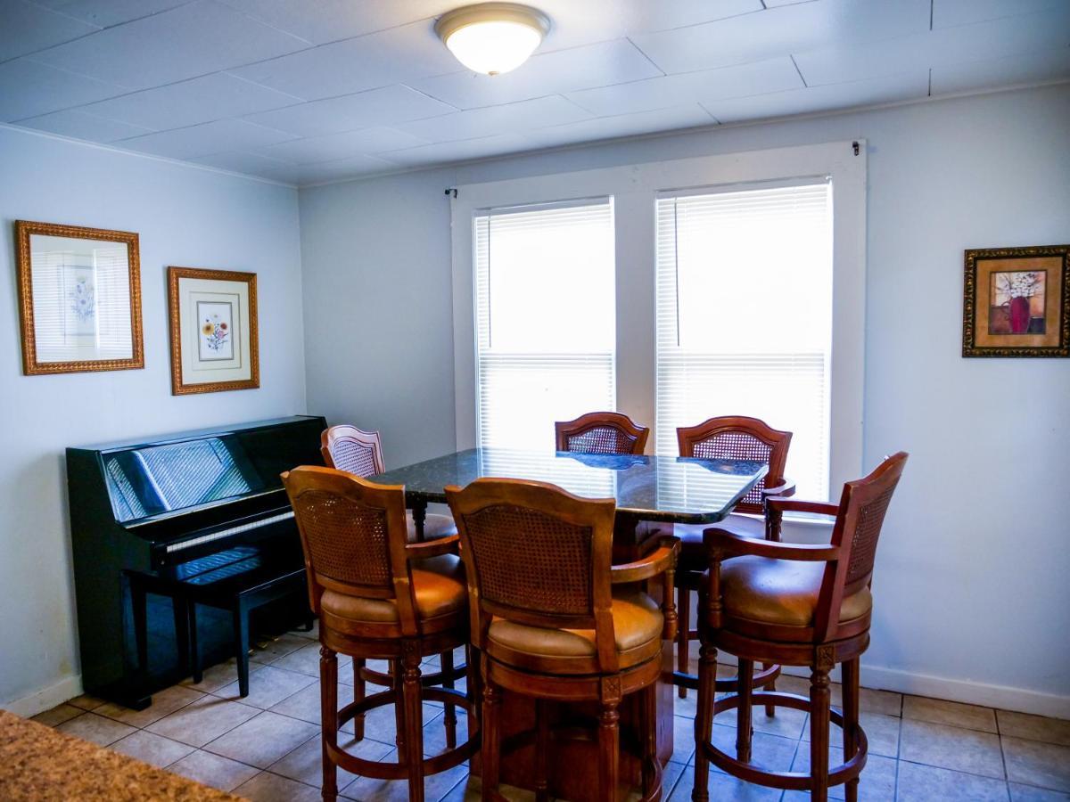 Private Home In Ocala With Fenced Yard, Piano, Central Location, Pets Welcome 외부 사진